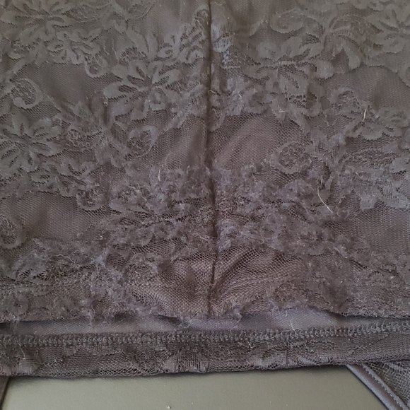 Material Girl Junior's Lace Bodycon Dress - Picture 6 of 6